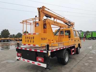 13米曲臂高空作業(yè)車與救護(hù)車市場(chǎng)參考價(jià)格分析